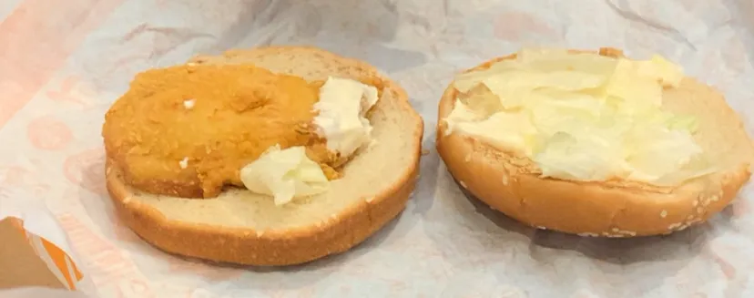 MR sanspseudo_Popeyes Famous Louisiana Chicken_Fuente de San Esteban La_review