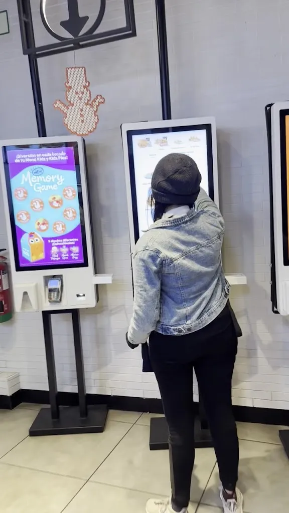 Imthiaz Hamsath_Popeyes Famous Louisiana Chicken_Fuente de San Esteban La_review