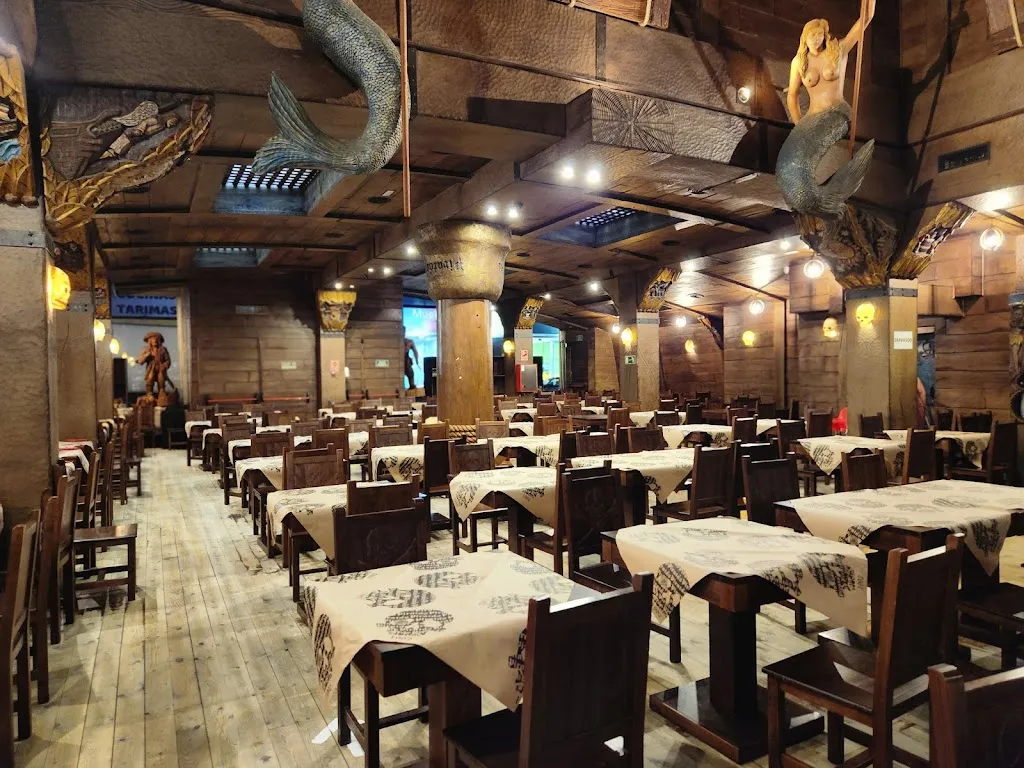 Pirata's_Fuente de San Esteban La_slider_image_1