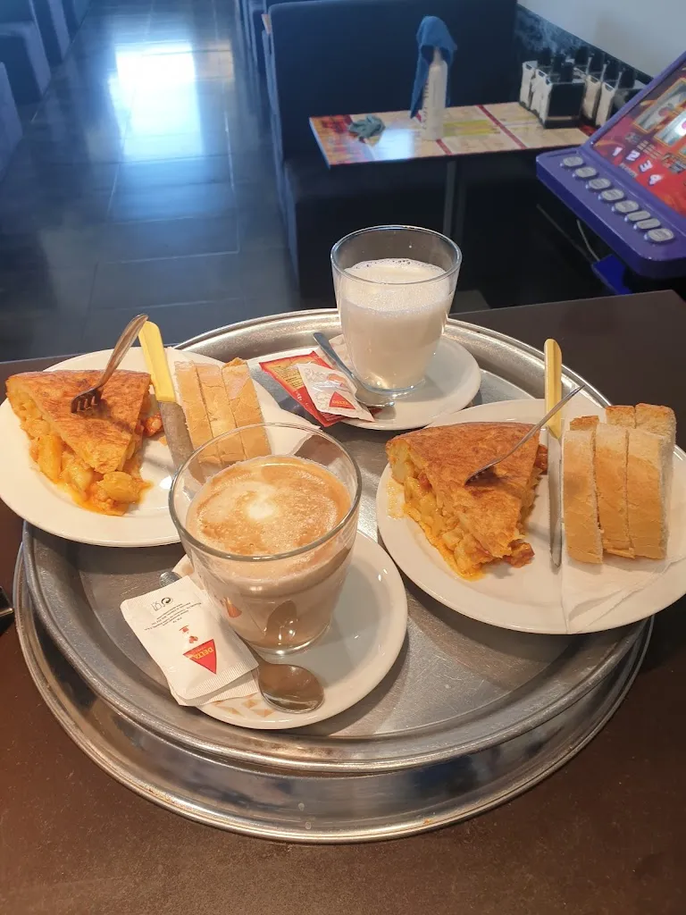 Cafetería Javi grupo Gildo_Fuentes de Oñoro_slider_image_3