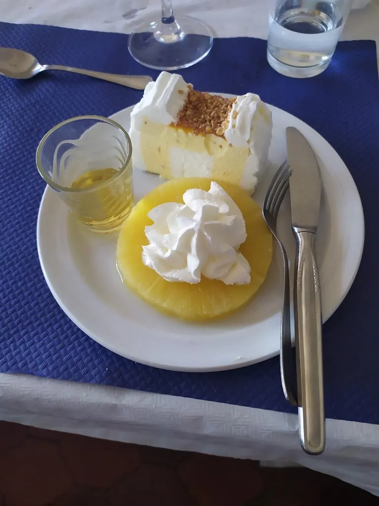 Menu_Cafetería Mari Carmen_Fuentes de Oñoro_image_2