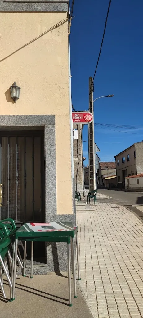 DAVID PÉREZ_BAR López Moreta Andrés_Galinduste_review