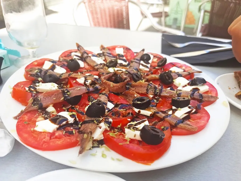 Menu_Cafeteria Majuma_Gejuelo del Barro_image_8