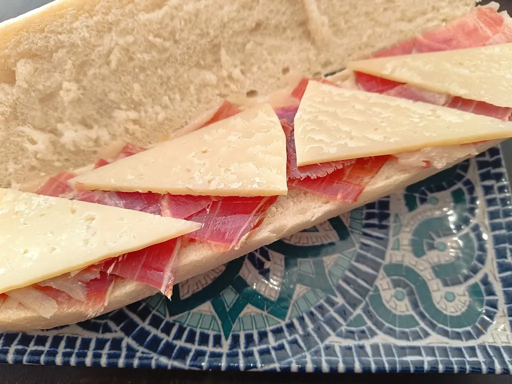 Menu_Cafeteria Majuma_Gejuelo del Barro_image_9