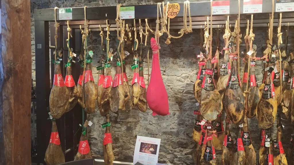 Alma de Iberico Guijuelo, S.L._Gejuelo del Barro_slider_image_2