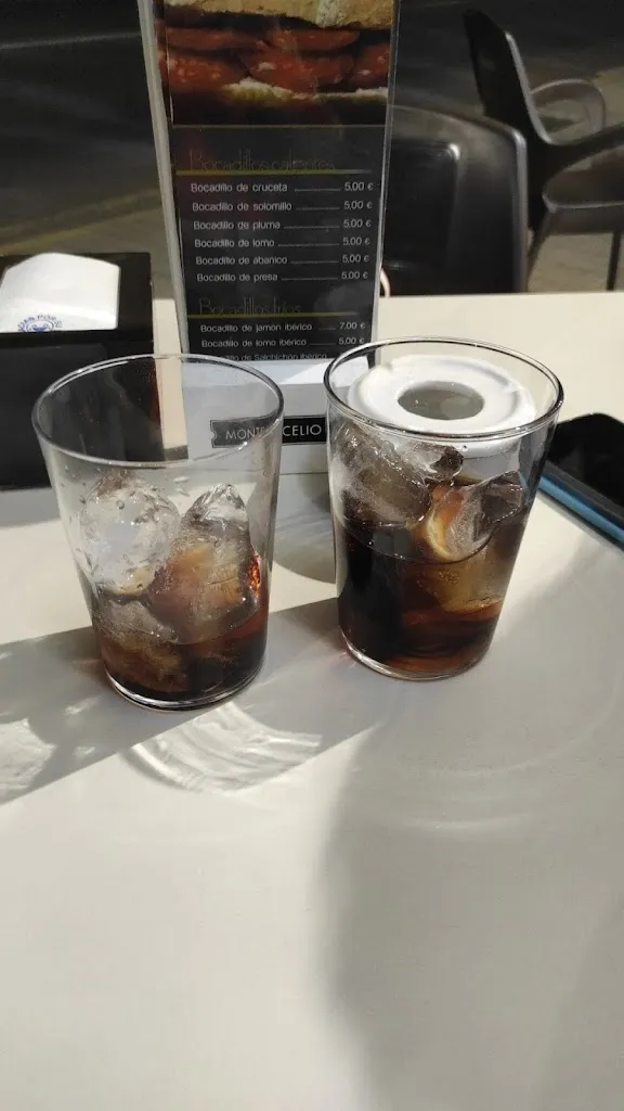 Baldomero Martin Hernández_Bar restaurante De la Dehesa a su Mesa_Gejuelo del Barro_review