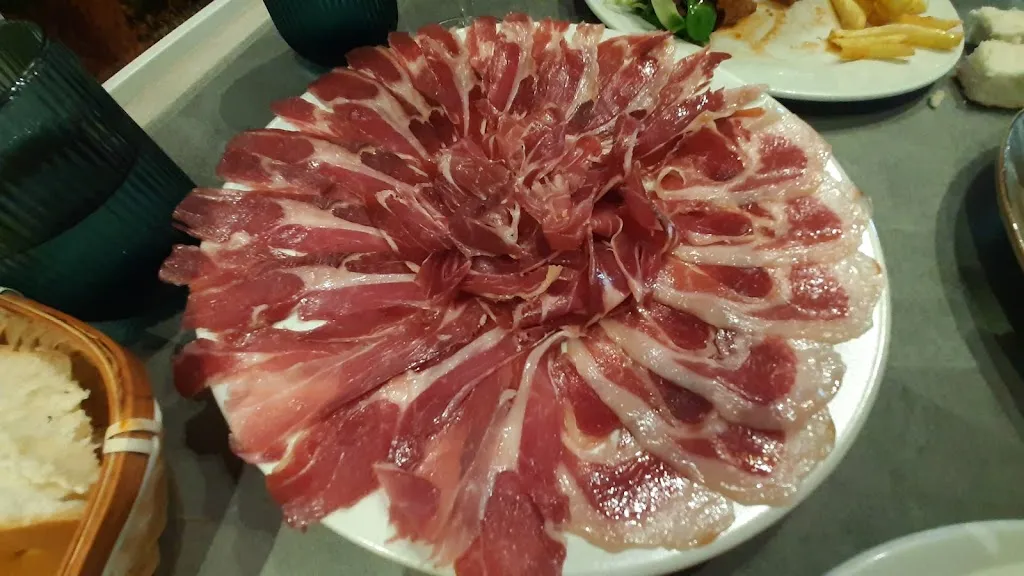 JUAN CARLOS_Bar restaurante De la Dehesa a su Mesa_Gejuelo del Barro_review