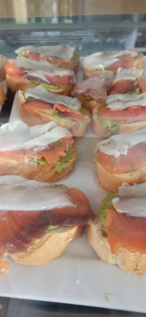 Menu_Bar Restaurante Zurich_Garcirrey_image_2