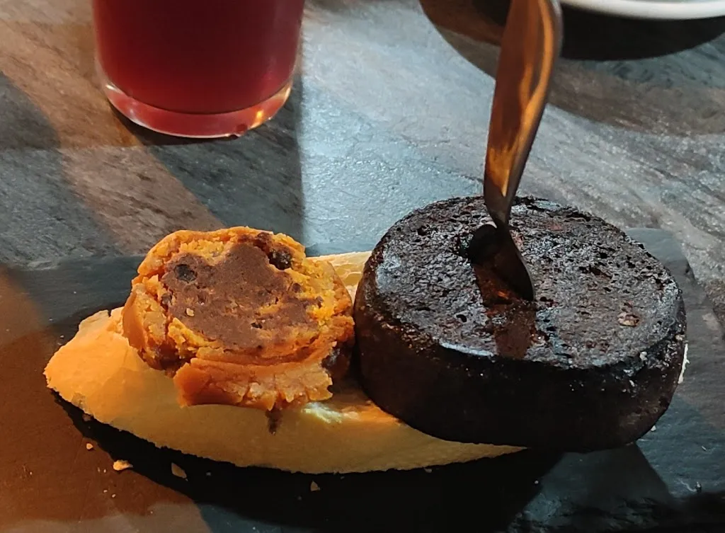 Angel Garcia_Bar de Chema_Herguijuela del Campo_review