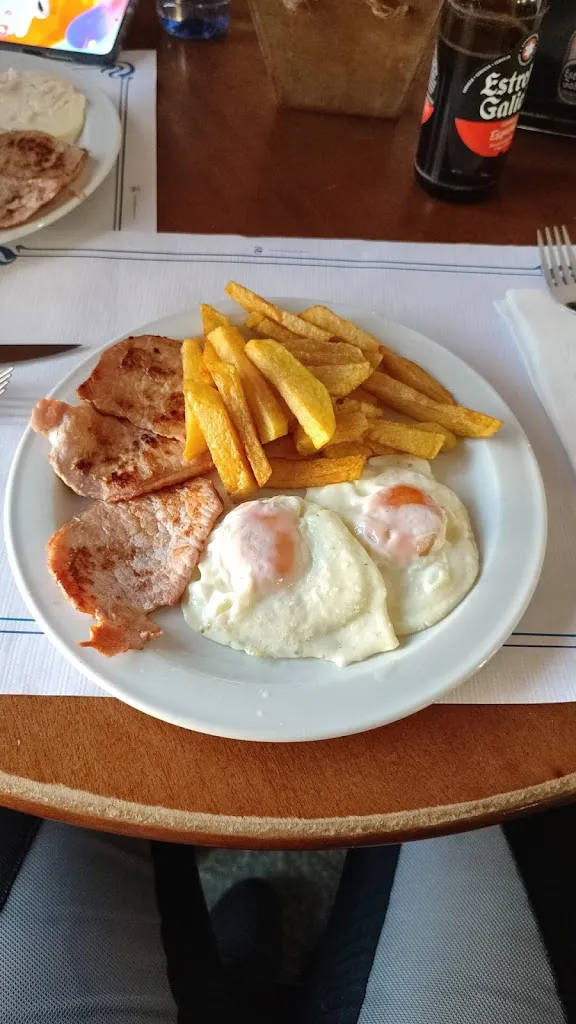 Cafetería Gran Vía restaurant in Hinojosa de Duero