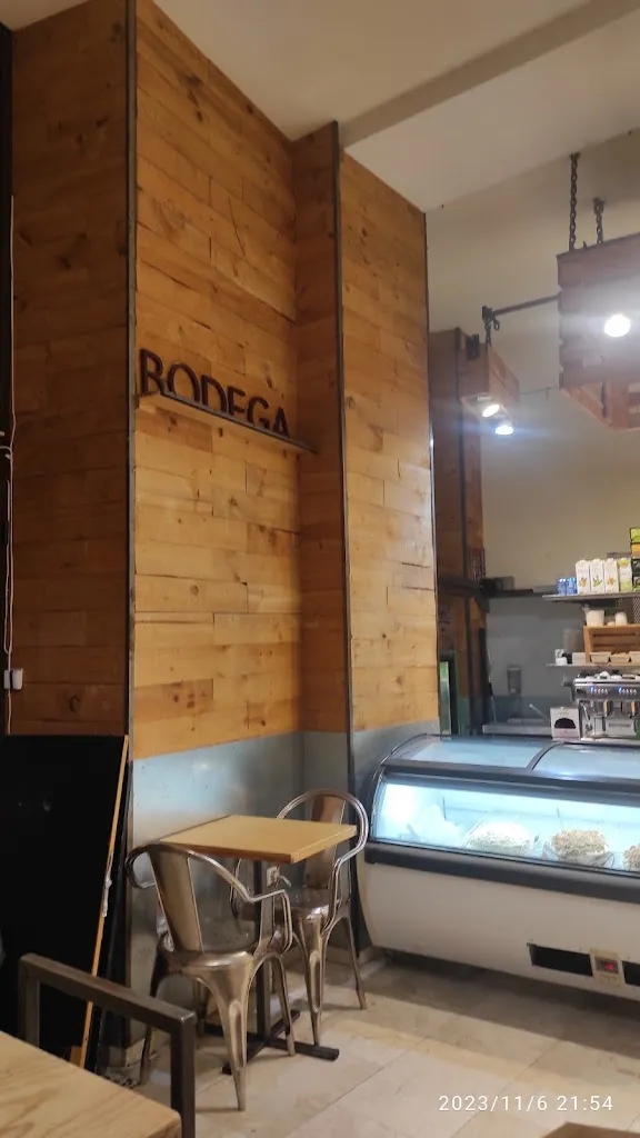 zayn alam_La Huerta De Almeria_Huerta_recensione