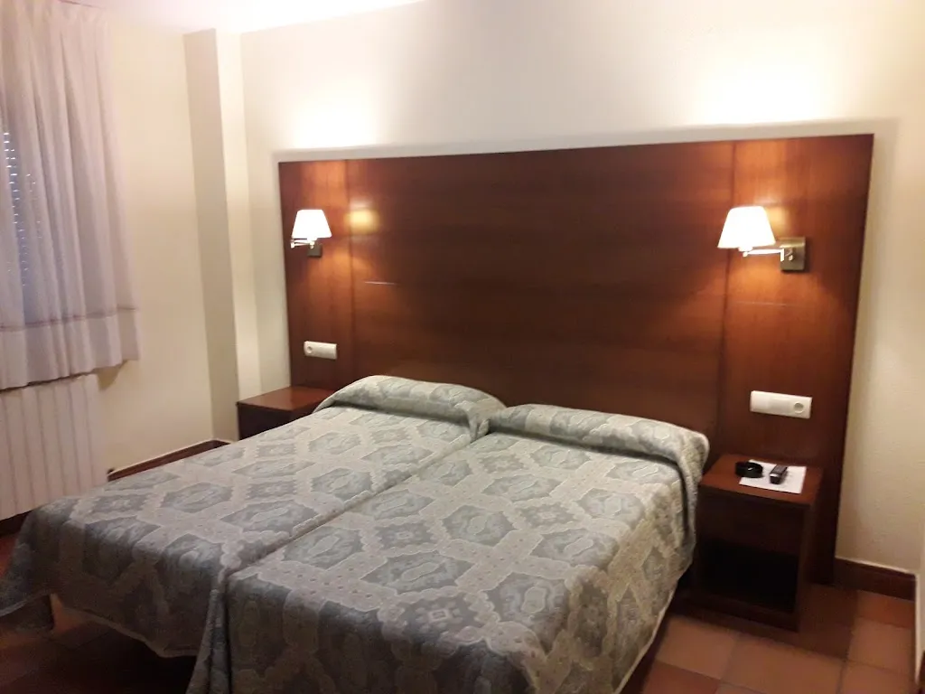 Hostal Restaurante Santa Cruz_Masueco_slider_image_2