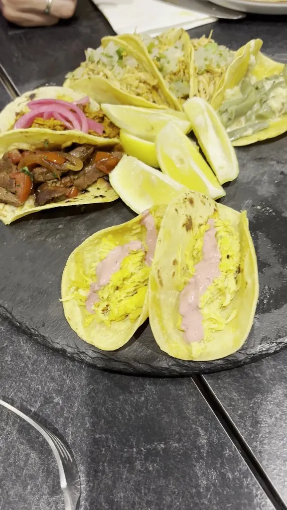 Maya Nikkei_Maya La_slider_image_2