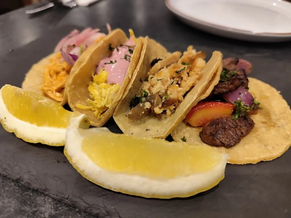 Maya Nikkei_Maya La_slider_image_3