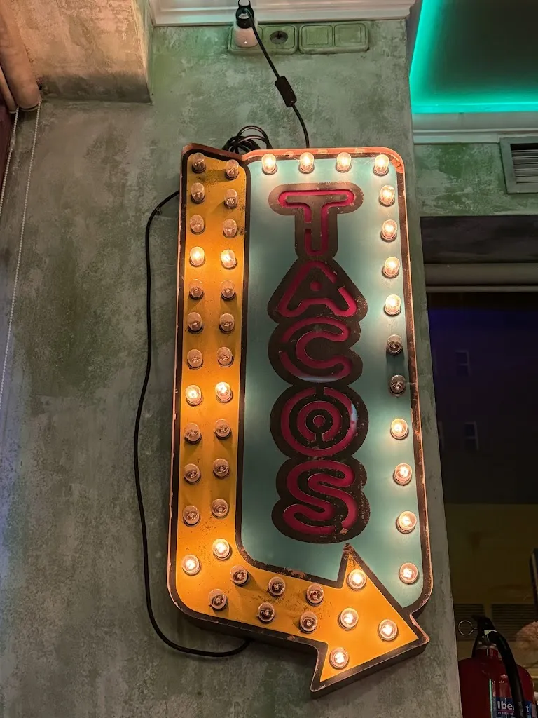 Aiswarya Sukumar_Cantina Canalla Antracita - Restaurante Mexicano_Maya La_review