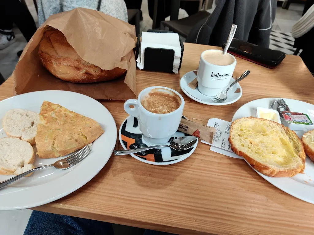 Sergio Zannoni_Manzano - Panadería Cafetería Pastelería_Manzano El_review