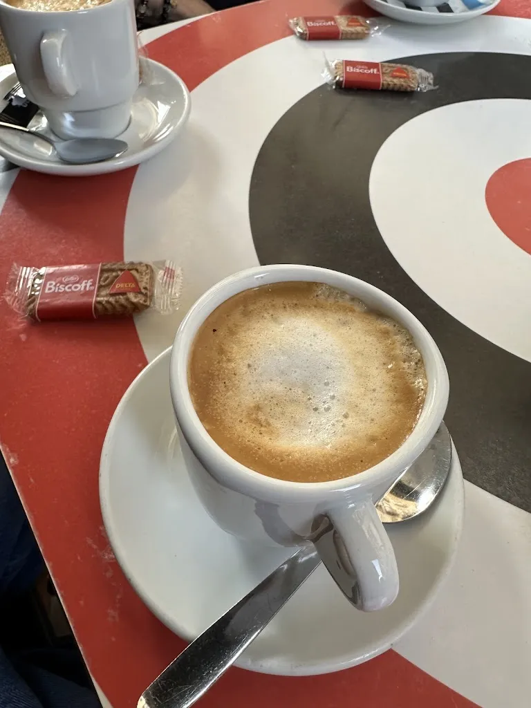 Juanan Muñoz de Arenillas_Manzano - Panadería Cafetería Pastelería_Manzano El_review