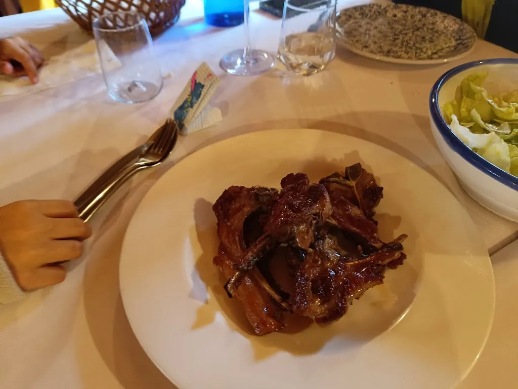 Akron Grupo Técnico_Restaurante El Molino_Miranda del Castañar_recensione