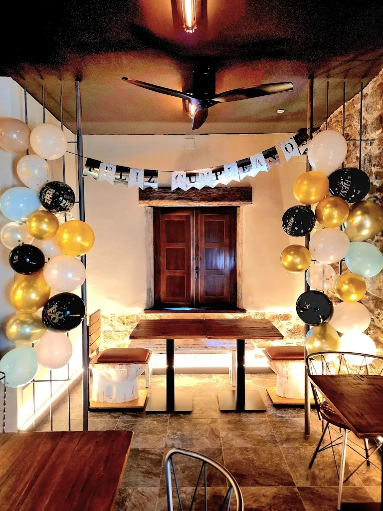 LOU LOOK_Antigua Cárcel Real Café Bar_Miranda del Castañar_review