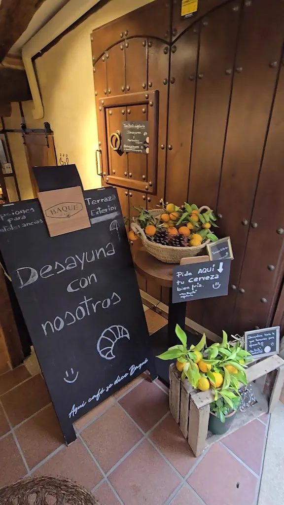 TAN BONITA_Mogarraz_slider_image_2