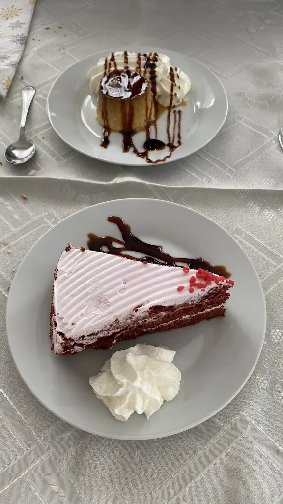 soraya Arevalo gay_Mesón Buen Gusto_Monterrubio de la Sierra_review