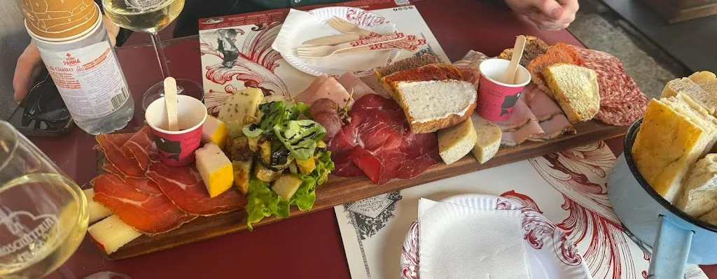 Václav Kocar_La Prosciutteria Milano Navigli_Milano El_recensione