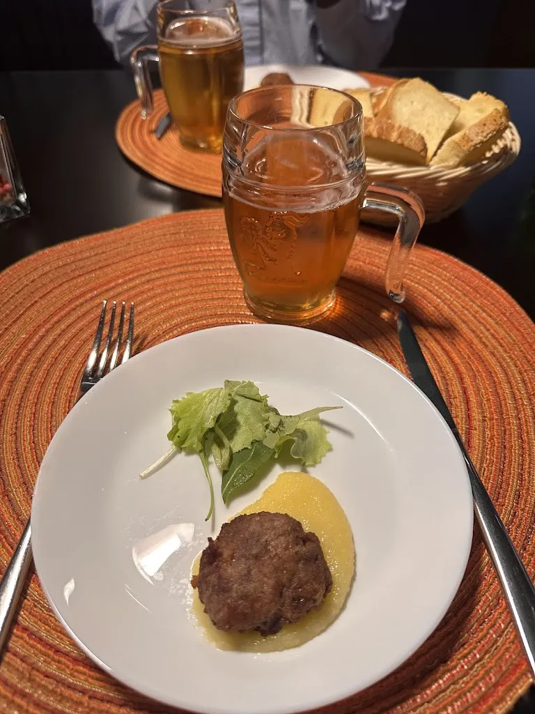 Natalia Lundgren_Trattoria milanese dal 1922 | La Colonna_Milano El_review