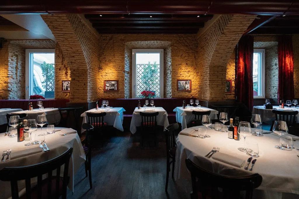 Taverna Trastevere Milano_Milano El_slider_image_1