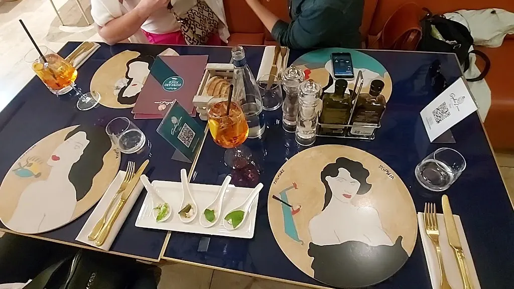 Sophia Loren Restaurant Milano_Milano El_slider_image_2