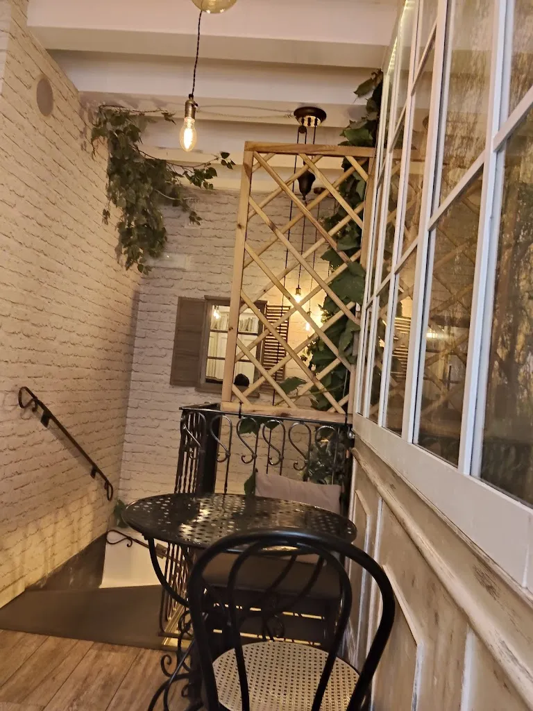 Nadine Woo_Bistrò_Milano El_review