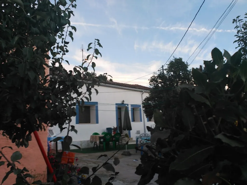 El Tilero Hogar del Jubilado_Navasfrías_slider_image_3