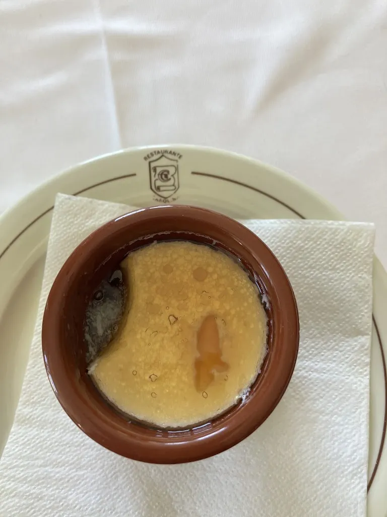 Victoria Hallam_Hostal Restaurante Carolina_Pedrosillo el Ralo_review