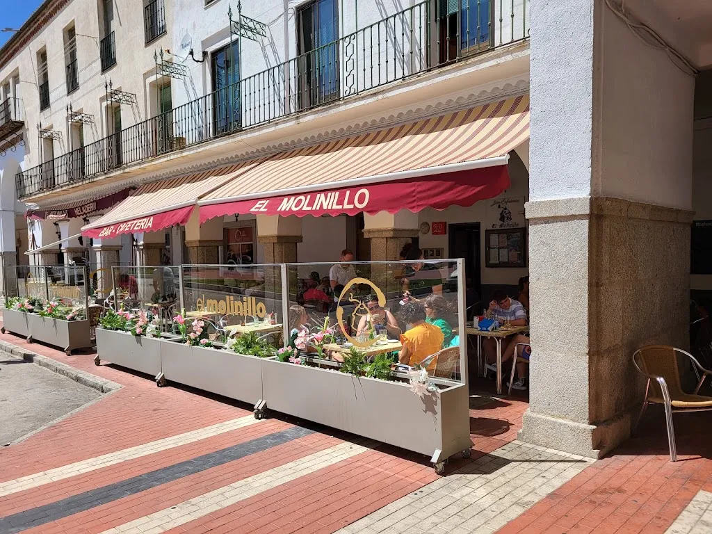 Café Bar El Molinillo restaurant in Peñaranda de Bracamonte
