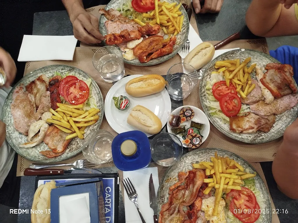 Antonio Sánchez vaquero_Cervecería Las Bravas_Pino de Tormes El_review