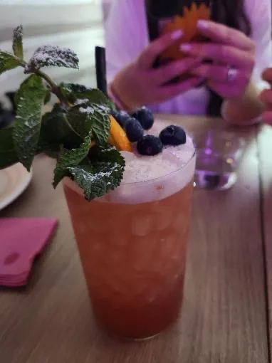 Madison Elaine_Nativo Finger Food & Cocktails_Pelayos_review