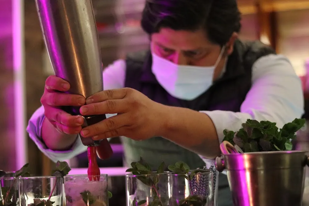 Nativo Finger Food & Cocktails_Pelayos_slider_image_3