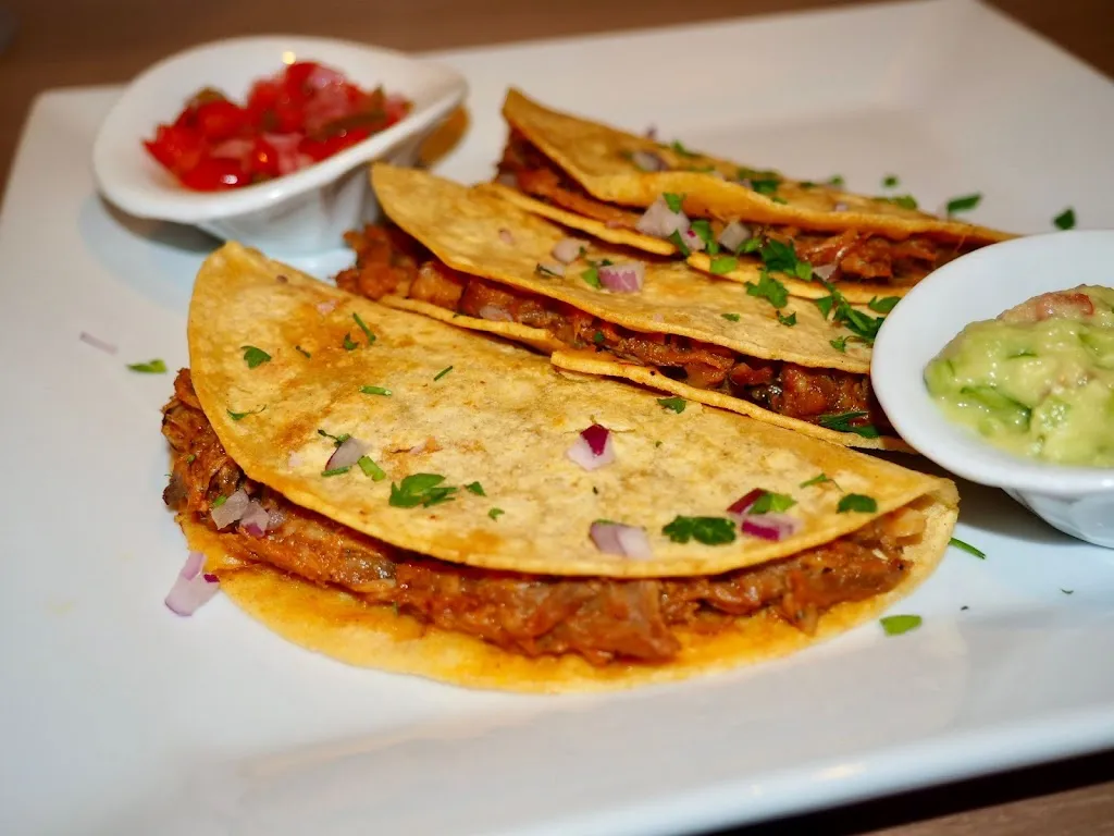 Trasiego Ron Club_Pelayos_slider_image_2