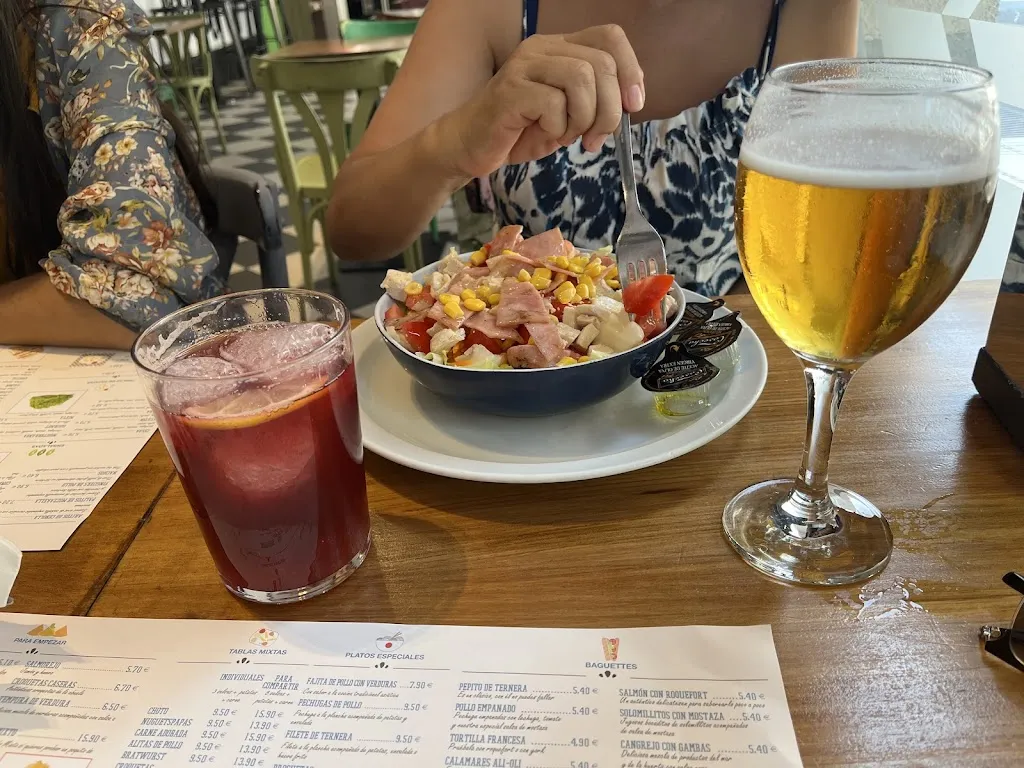 Vivian Rincon_Restaurante patatín_Pelayos_review