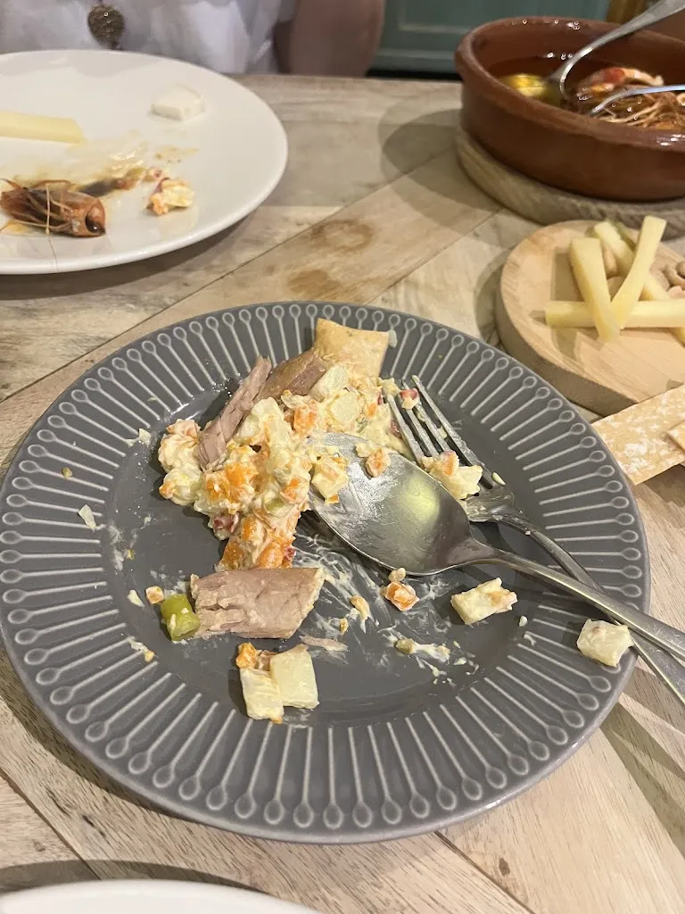 Nurece Gunes_Can Bonet - Restaurante Cocina Catalana_Pelayos_recensione