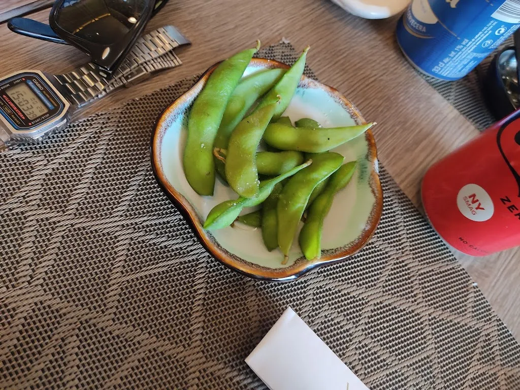 Menu_Yoshi - Sushi & More_Pelayos_image_8