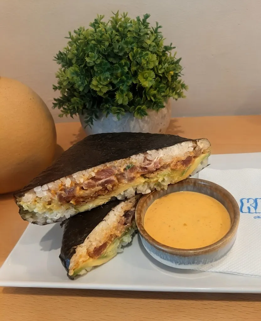 Chantha Toeum _Kazu - Chueca_Pelayos_review