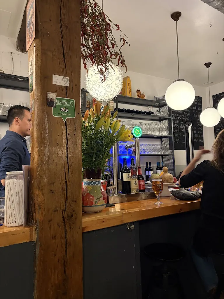 Fran Cisco_Baco y Beto, Taberna_Pelayos_review