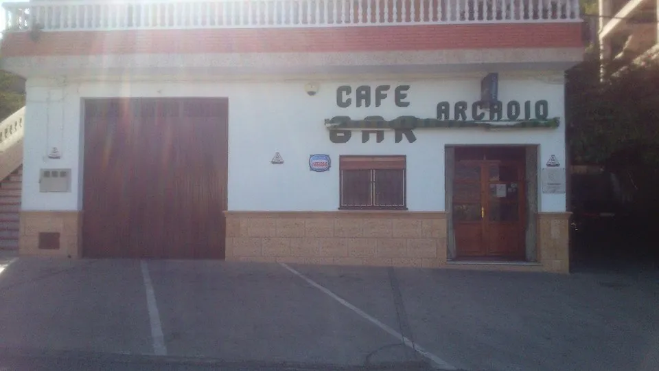 Café Bar ARCADIO restaurant in Alcolea