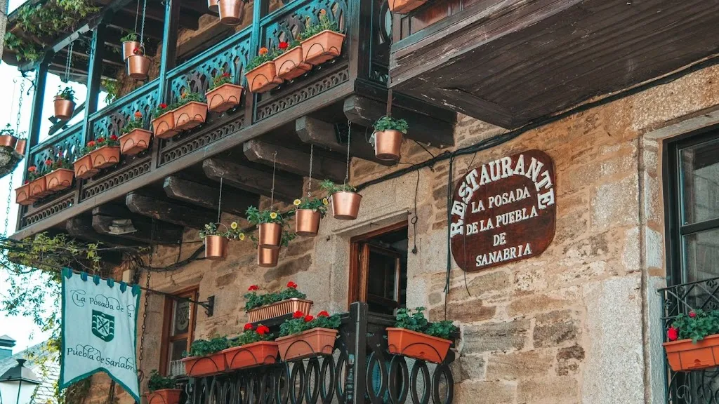 La Posada de la Puebla de Sanabria restaurant in Puebla de San Medel