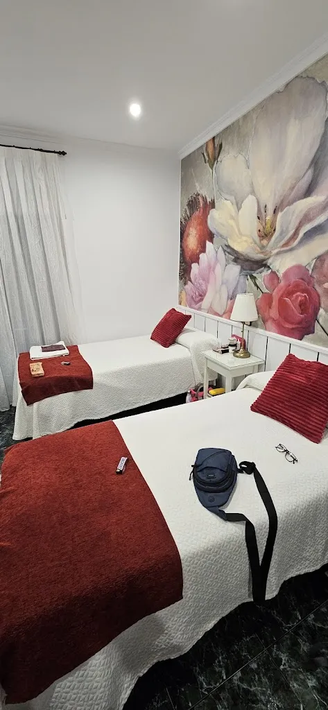 James Tudor-Pole_Hostal Bruña Paseo del Prado_Puebla de Yeltes_review