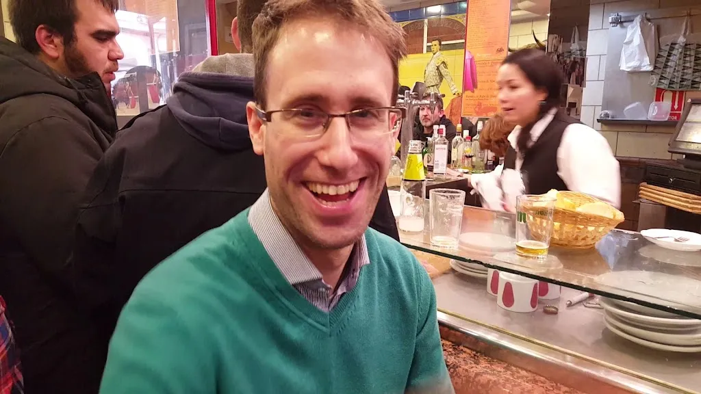 Restaurante en las Ventas Puerta Grande Madrid_Puertas_slider_image_2