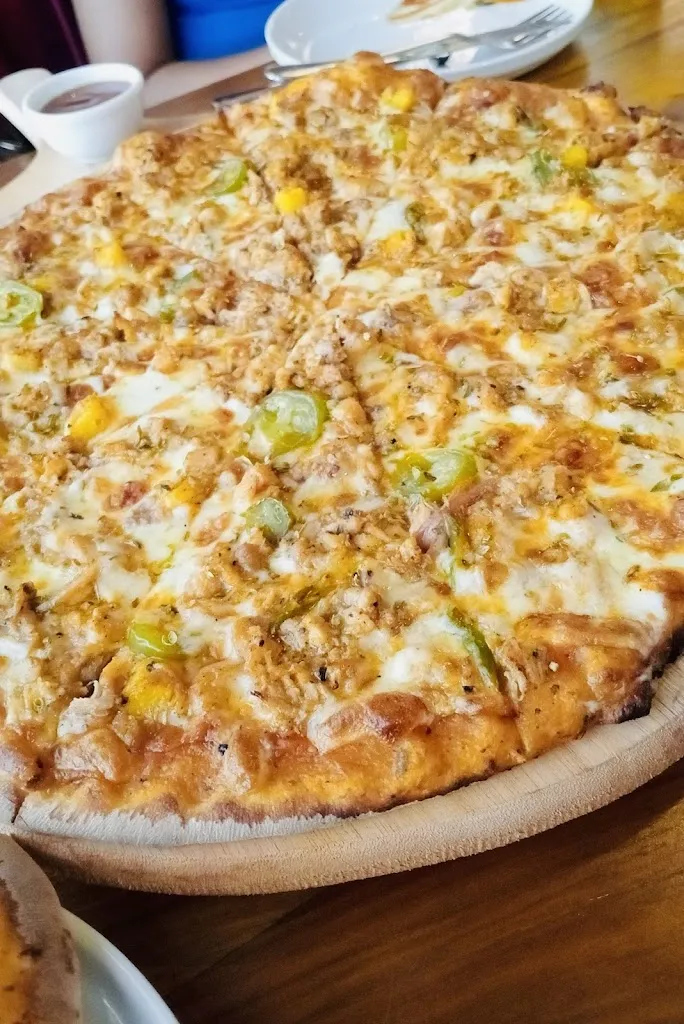 Lihini Weerakoon_Massimo's Coffee House & Pizzeria_Rágama_review