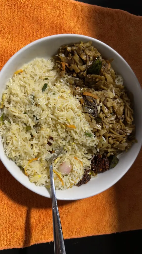 Kaveen Minura_Napas Ragama_Rágama_review