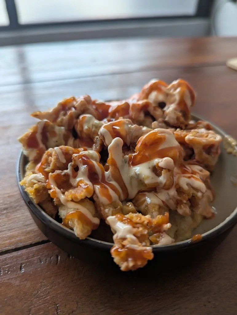 Bhagi Jayaweera_Napas Ragama_Rágama_review