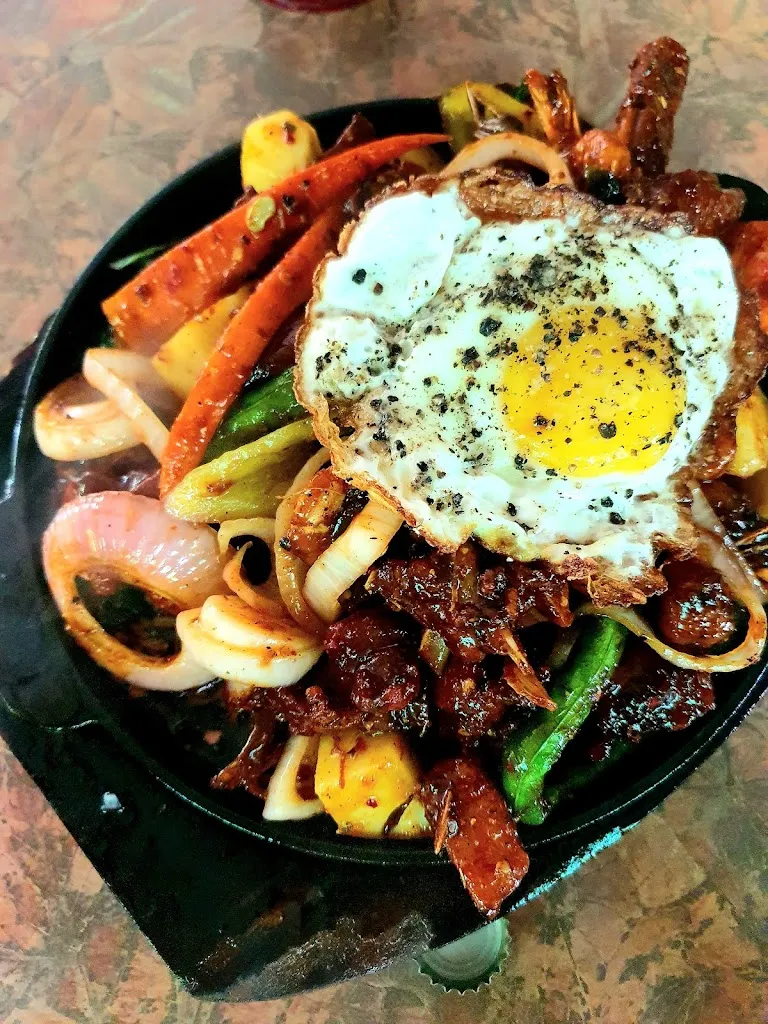 Heshan Restaurant හෙශාන් රෙස්ටුරන්ට්_Rágama_slider_image_2